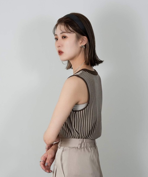 Amiur（エミレ）の「bicolor rib tank（タンクトップ・レディース・ブラック/ブラウン/グリーン・FREE）」の7枚目の写真