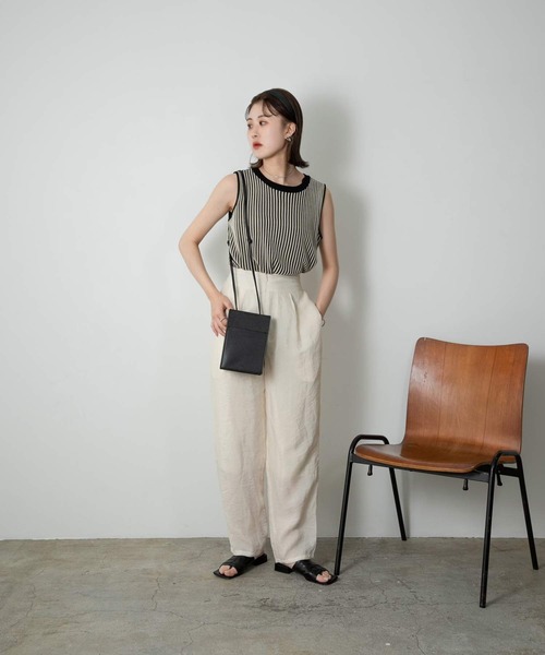 Amiur（エミレ）の「bicolor rib tank（タンクトップ・レディース・ブラック/ブラウン/グリーン・FREE）」の13枚目の写真