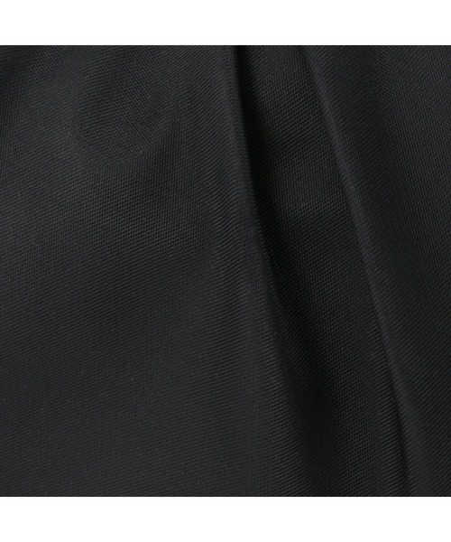 Guess（ゲス）の「MARIANA Top Zip Shoulder Bag（ショルダーバッグ・レディース・ホワイト/ブラック・ONE SIZE）」の3枚目の写真