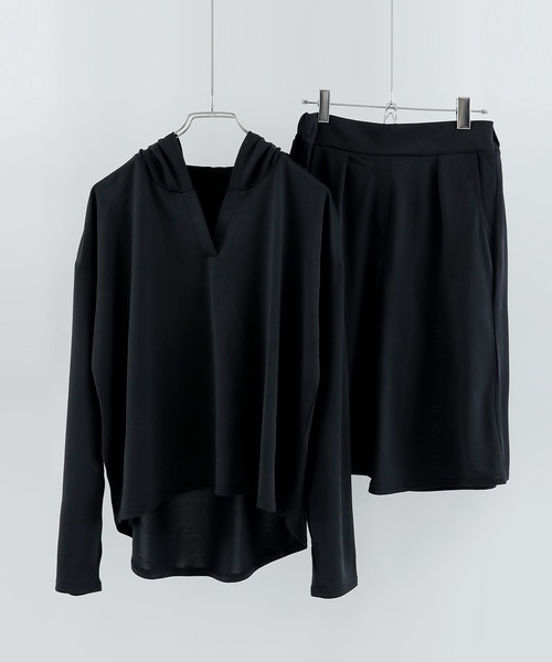 Fashion Letter（ファッションレター）の「UVラッシュガードトップス＋バミューダパンツセットアップ（ラッシュガード・レディース・ブラック/ネイビー/モカ・M～Ｌ/L～LL）」の14枚目の写真