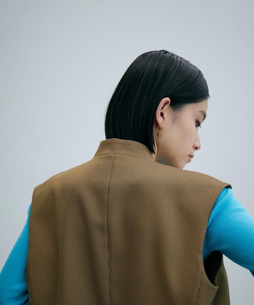 ADAM ET ROPE'（アダムエロペ）の「【サステナブル・セットアップ対応】シェイプジレ（その他アウター・レディース・ブラック/ブラウン・FREE）」の19枚目の写真