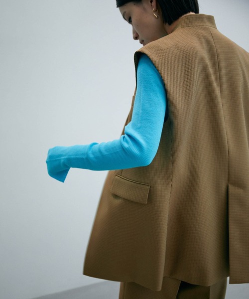 ADAM ET ROPE'（アダムエロペ）の「【サステナブル・セットアップ対応】シェイプジレ（その他アウター・レディース・ブラック/ブラウン・FREE）」の20枚目の写真