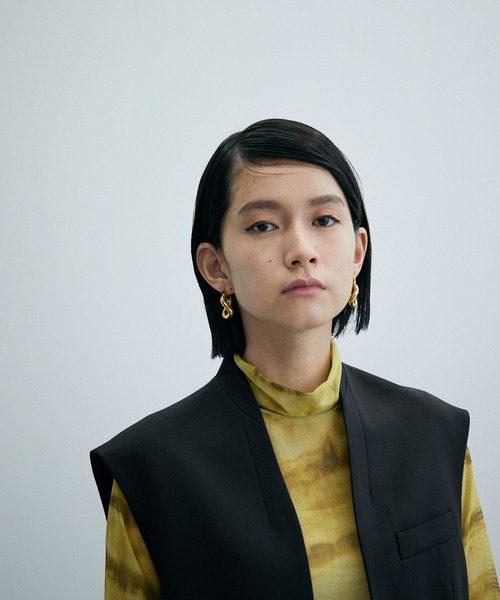 ADAM ET ROPE'（アダムエロペ）の「【サステナブル・セットアップ対応】シェイプジレ（その他アウター・レディース・ブラック/ブラウン・FREE）」の8枚目の写真