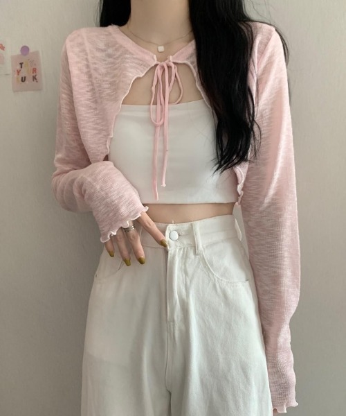 almo（アルモ）の「メロウショートカーディガン(BQ)（カーディガン/ボレロ・レディース・ホワイト/ブラック/ピンク/ブルー・MEDIUM）」の4枚目の写真