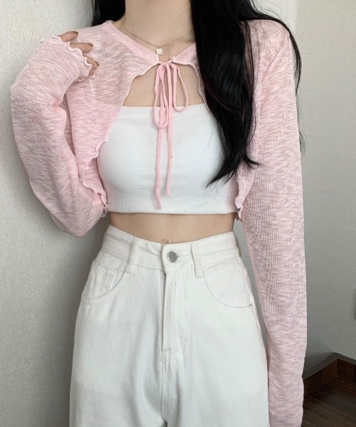 almo（アルモ）の「メロウショートカーディガン(BQ)（カーディガン/ボレロ・レディース・ホワイト/ブラック/ピンク/ブルー・MEDIUM）」の8枚目の写真