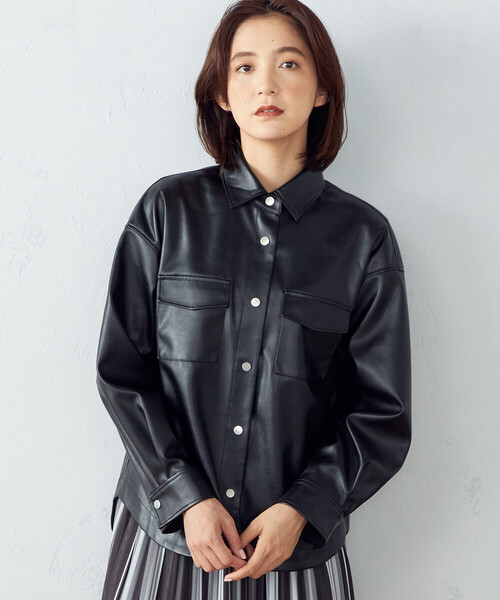 COMME CA ISM(コムサイズム)の「フェイクレザー シャツ ブルゾン(ブルゾン・レディース・ブラック・MEDIUM/LARGE)」の5枚目の写真