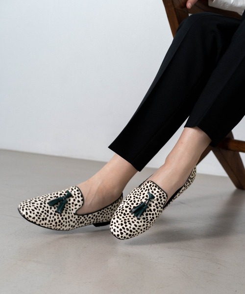 Launa lea（ラウナレア）の「タッセルオペラパンプス(0488)（パンプス・レディース・ブラック/レオパード/アニマル・22.0cm/22.5cm/23.0cm/23.5cm/24.0cm/24.5cm/25.0cm）」の4枚目の写真