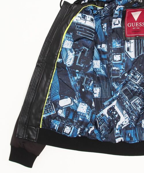 Guess（ゲス）の「Downtown Branded Bomber Jacket（ブルゾン・メンズ・ブラック・SMALL/MEDIUM/LARGE/X-LARGE）」の10枚目の写真