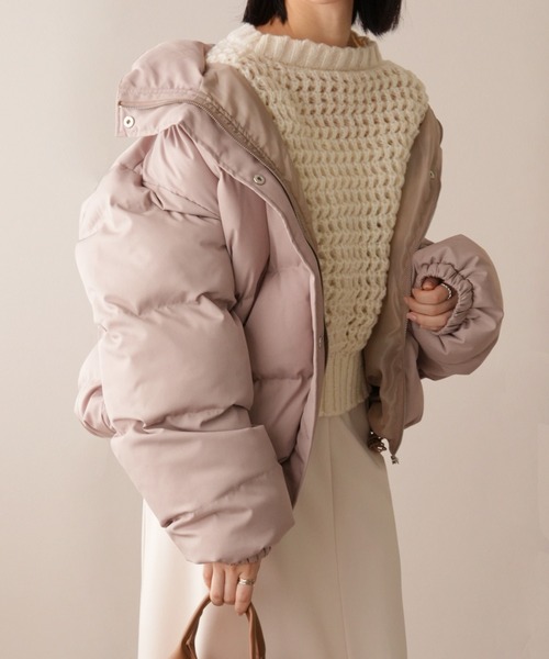 IAMUSE(アイアミューズ)の「スタンドカラー中綿ダウンジャケット S0775【IAMUSE】(ダウンジャケット/コート・レディース・ブラック/グレイッシュベージュ・FREE)」の9枚目の写真