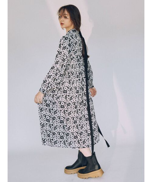 merry jenny（メリージェニー）の「トラックソールサイドゴアブーツ（ブーツ・レディース・ベージュ/ブラック・MEDIUM/LARGE）」の19枚目の写真