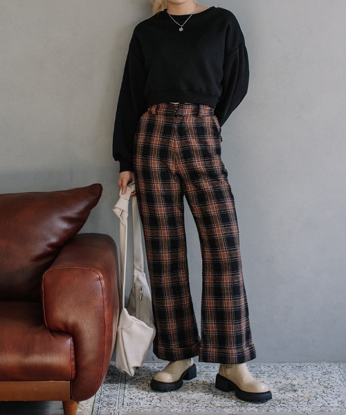Flugge（フラッジー）の「volume sleeve short sweat/ボリュームスリーブショートスウェット（スウェット・レディース・グレー/アッシュ/ブラック・FREE）」の5枚目の写真