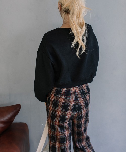 Flugge（フラッジー）の「volume sleeve short sweat/ボリュームスリーブショートスウェット（スウェット・レディース・グレー/アッシュ/ブラック・FREE）」の9枚目の写真