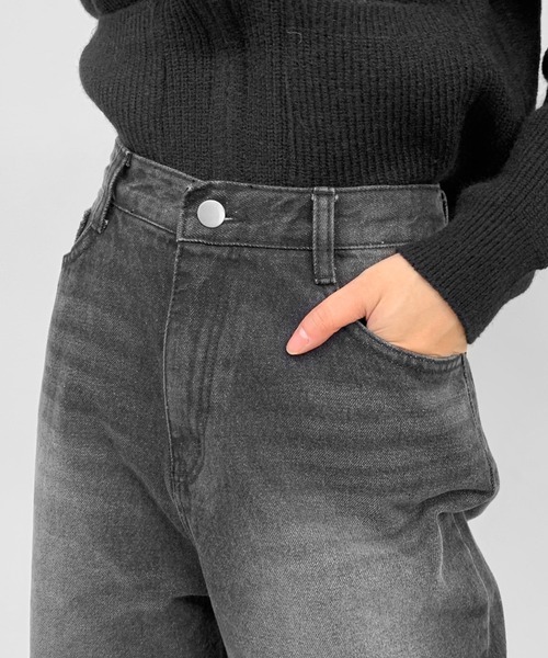 LVEU. ラブユ　クラッシュルーズデニムパンツ　ブラック LVEU.（ラブユ.）の「【LVEU.】ブラックワイドデニム / ボトムス