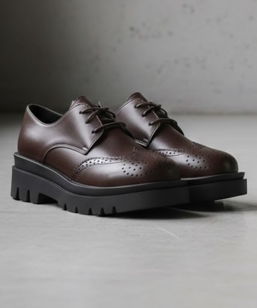 LibertyDoll（リバティードール）の「軽量厚底 ユニセックス トラックソールローカットシューズ（ドレスシューズ・レディース・ダークブラウン系1/ホワイト/ブラック系/ブラック系1/ブラック/ブラック系その他/ホワイト系1/ダークブラウン/ブラック系2/ブラック×ホワイト/ブラック系3/ダークブラウン系2/ブラック系4/ブラック系5/ダークブラウン系3/ベージュ/シルバー系1/シルバー系2/ブラック系6/ブラック系7/ブラック系9/ブラック系8/ブラック系その他2/その他1/その他2/その他3・M/XL/40/S/43/42/41/44/L/LL）」の19枚目の写真