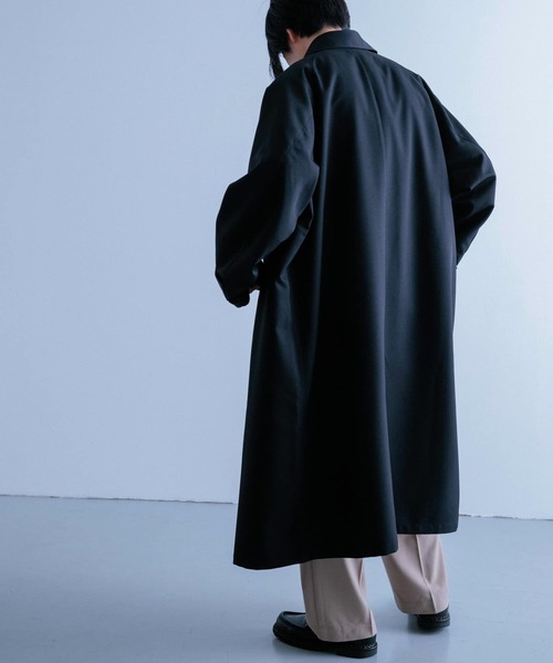 ITEMS URBANRESEARCH（アイテムズ アーバンリサーチ）の「ポリツイル ステンカラーオーバーコート（ステンカラーコート・メンズ・モカ/ブラック・MEDIUM/LARGE）」の6枚目の写真