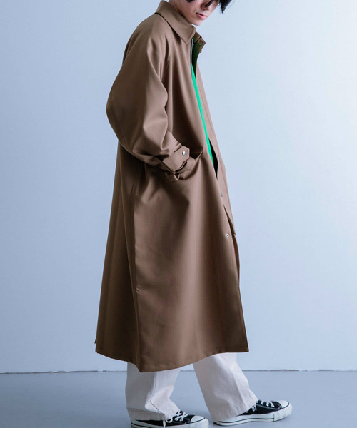 ITEMS URBANRESEARCH(アイテムズ アーバンリサーチ)の「ポリツイル ステンカラーオーバーコート(ステンカラーコート・メンズ・モカ/ブラック・MEDIUM/LARGE)」の10枚目の写真