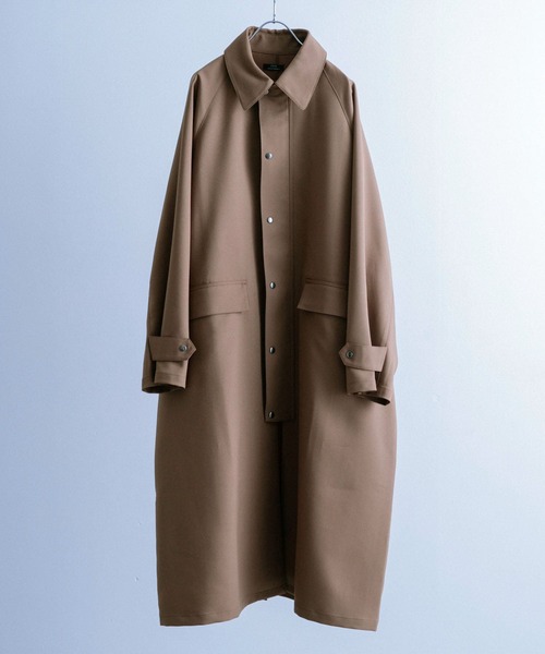 ITEMS URBANRESEARCH（アイテムズ アーバンリサーチ）の「ポリツイル ステンカラーオーバーコート（ステンカラーコート・メンズ・モカ/ブラック・MEDIUM/LARGE）」の14枚目の写真