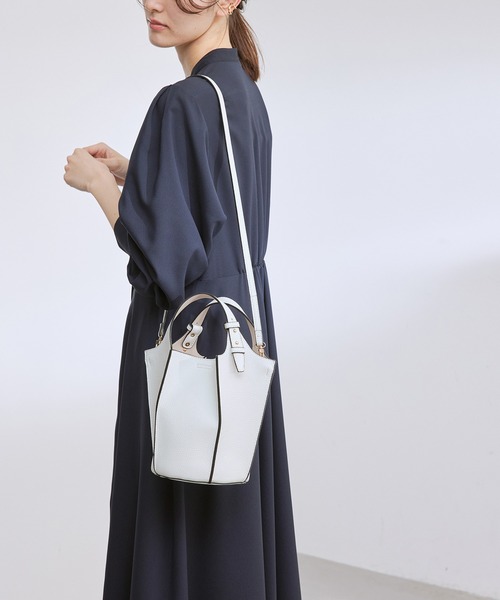 ROPE'（ロペ）の「【一部直営店舗・WEB限定】パネルプリーツミドルバッグ/ポーチ付き（ハンドバッグ・レディース・ミント/ホワイト/ベージュ系その他・FREE）」の6枚目の写真