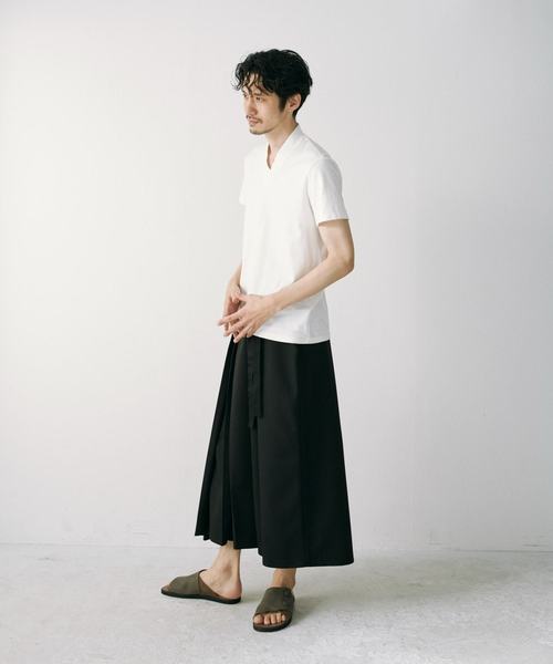 和ROBE(ワローブ)の「JUBAN TEE(Tシャツ/カットソー・メンズ・ホワイト/グレー/ネイビー/カーキ/ライトグレー/ダークネイビー/アッシュグレー/グリーン/ブラウン/ブラック/ターコイズブルー/オレンジ/ベージュ/ワインレッド/プラム/エメラルド/パープル系/ダークカーキ・1/3/2/4/5)」の19枚目の写真