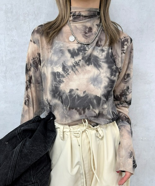 WHO'S WHO gallery（フーズフーギャラリー）の「フェード柄ネットトップス（Tシャツ/カットソー・レディース・パープル/ブラック/グレー・FREE）」の2枚目の写真