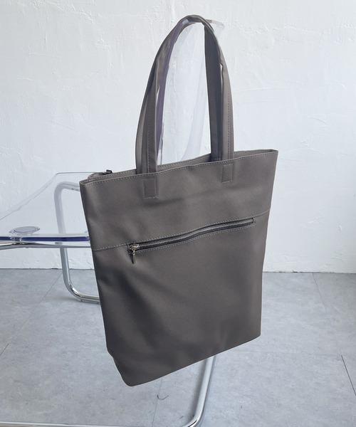 ikka(イッカ)の「レザータッチサフィアーノトート(トートバッグ・メンズ・ブラック/ネイビー/ダークネイビー/ダークブラウン/モカ・FREE)」の3枚目の写真