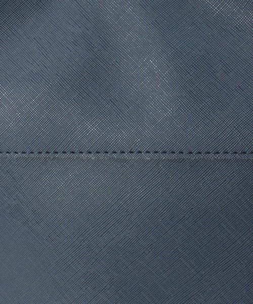 ikka(イッカ)の「レザータッチサフィアーノトート(トートバッグ・メンズ・ブラック/ネイビー/ダークネイビー/ダークブラウン/モカ・FREE)」の14枚目の写真