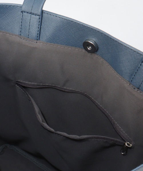 ikka(イッカ)の「レザータッチサフィアーノトート(トートバッグ・メンズ・ブラック/ネイビー/ダークネイビー/ダークブラウン/モカ・FREE)」の10枚目の写真