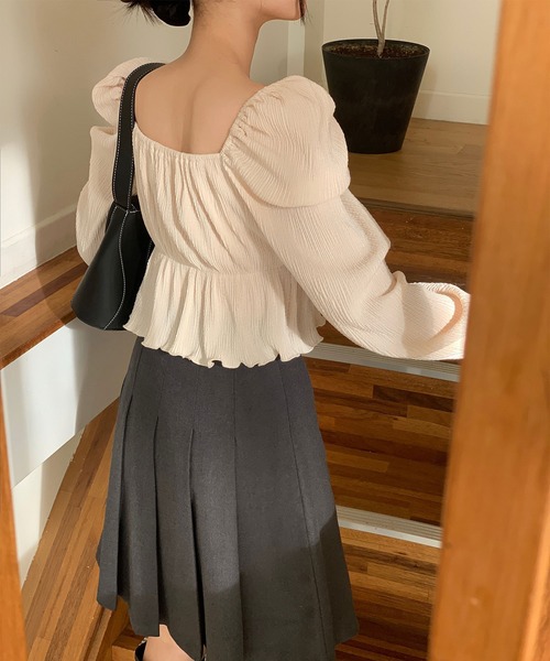 LAFFMO（ラフモ）の「スクエアネックフリルクロップドブラウス（シャツ/ブラウス・レディース・ベージュ/ピンク・FREE）」の18枚目の写真