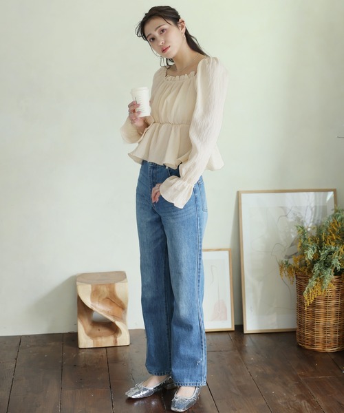 LAFFMO（ラフモ）の「スクエアネックフリルクロップドブラウス（シャツ/ブラウス・レディース・ベージュ/ピンク・FREE）」の8枚目の写真