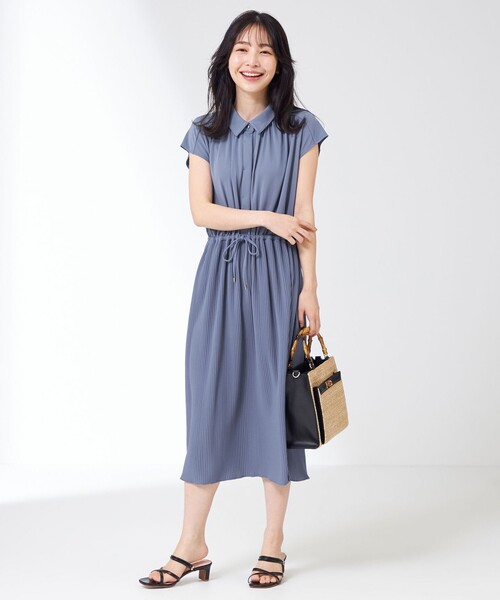 ANY SIS(エニィスィス)の「【接触冷感・吸水速乾・UVケア】エアリードレープスムースプリーツ ワンピース(ワンピース・レディース・ネイビー系/オレンジ系/ダルブルー系・2)」の9枚目の写真