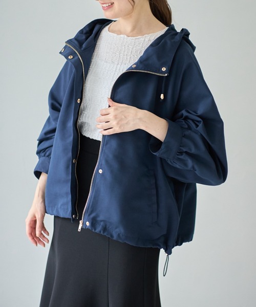 tocco closet(トッコ クローゼット)の「【限定】エステル平織マウンテンパーカー(マウンテンパーカー・レディース・ネイビー/アイボリー・M)」の1枚目の写真