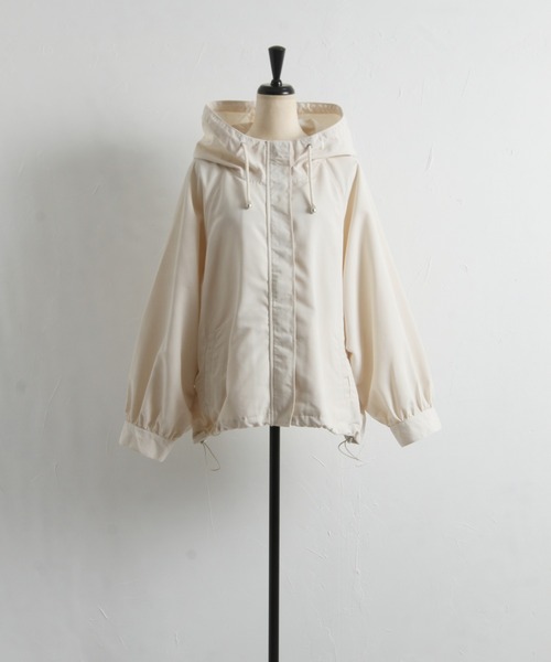 tocco closet(トッコ クローゼット)の「【限定】エステル平織マウンテンパーカー(マウンテンパーカー・レディース・ネイビー/アイボリー・M)」の21枚目の写真