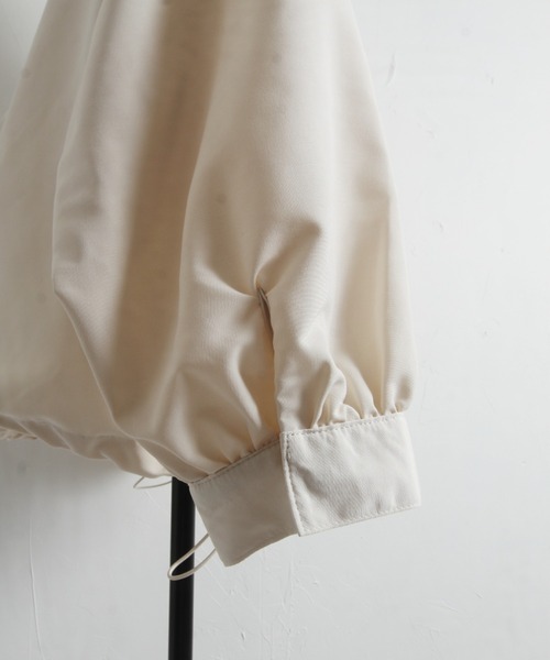 tocco closet(トッコ クローゼット)の「【限定】エステル平織マウンテンパーカー(マウンテンパーカー・レディース・ネイビー/アイボリー・M)」の22枚目の写真