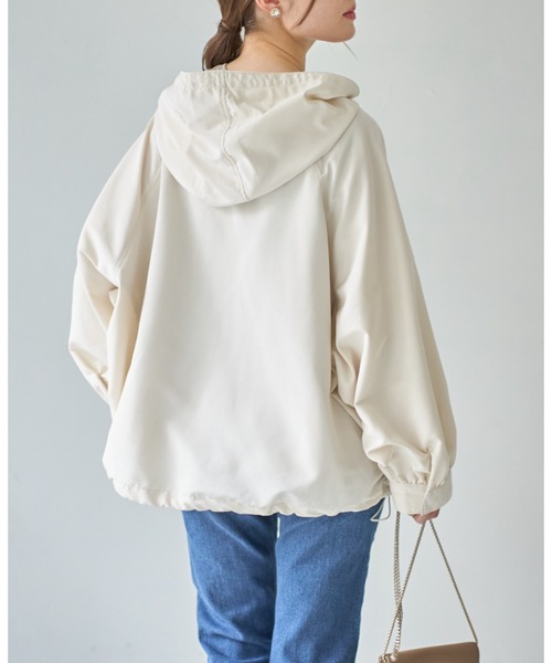 tocco closet(トッコ クローゼット)の「【限定】エステル平織マウンテンパーカー(マウンテンパーカー・レディース・ネイビー/アイボリー・M)」の11枚目の写真