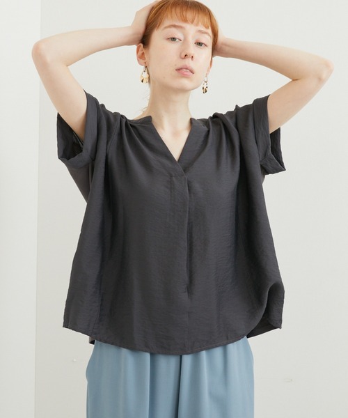 Paradise Picnic（パラダイスピクニック）の「Dignite collier 切替プルオーバーブラウス（シャツ/ブラウス・レディース・ブルー/チャコールグレー/ホワイト・FREE）」の2枚目の写真