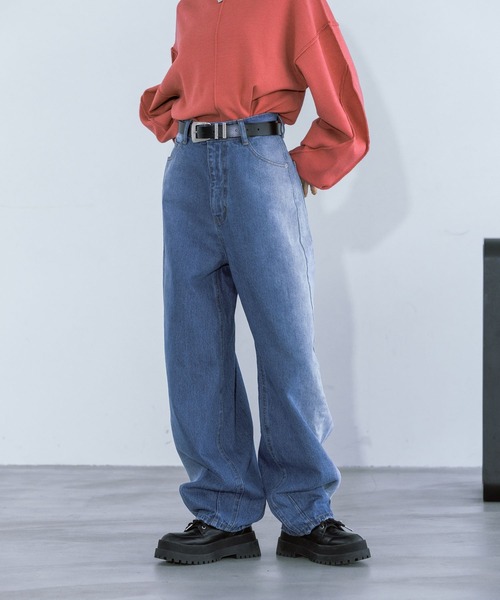 PAGEBOY（ページボーイ）の「コクーンジーンズ（デニムパンツ・レディース・ブラック/ブルー・25inch/26inch/27inch）」の4枚目の写真