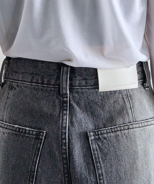 PAGEBOY（ページボーイ）の「コクーンジーンズ（デニムパンツ・レディース・ブラック/ブルー・25inch/26inch/27inch）」の12枚目の写真