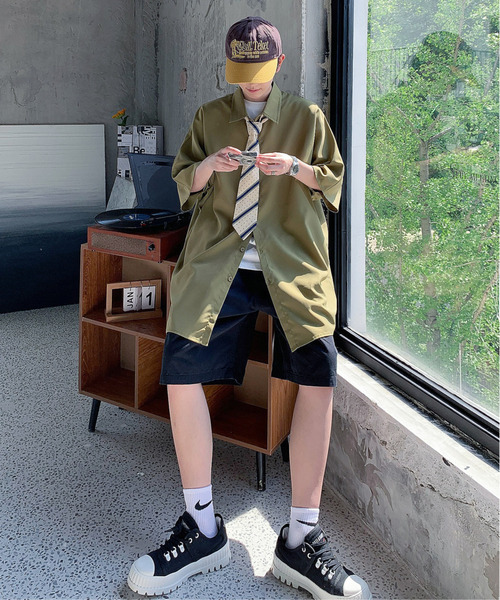 neos(ネオス)の「【neos -addictive design-】ビッグシルエット レギュラーカラー ドルマンスリーブ シャツ(シャツ/ブラウス・メンズ・サンドベージュ/ブラック/カーキ/ブルーグレー・MEDIUM/LARGE)」の20枚目の写真