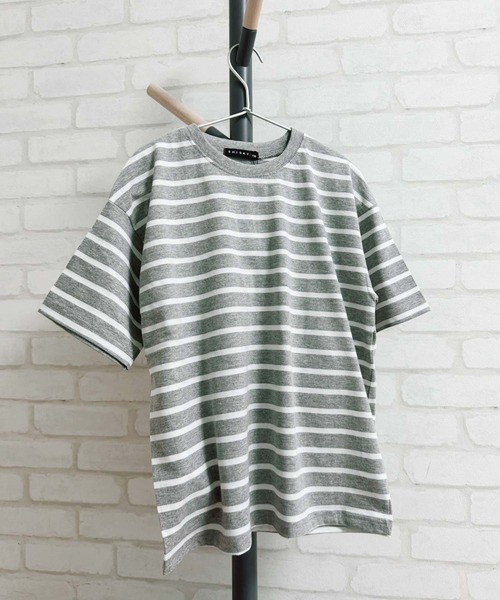 ZI-ON(ジーオン)の「ビッグシルエットボーダー半袖Tシャツ(Tシャツ/カットソー・キッズ・ベージュ/ダークグリーン/ネイビー/オフホワイト/ブルー/ホワイト×グリーン/ホワイト×ブラック/杢グレー/グレー系その他/ホワイト×ネイビー/チャコール/ネイビー×ホワイト・150cm/140cm/130cm/160cm/120cm/110cm)」の6枚目の写真