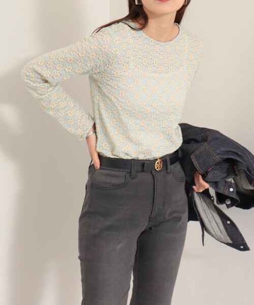 fredy emue（フレディエミュ）の「フラワーJQ長袖プルオーバー（Tシャツ/カットソー・レディース・サックスブルー/アイボリー/ブラック・38）」の3枚目の写真