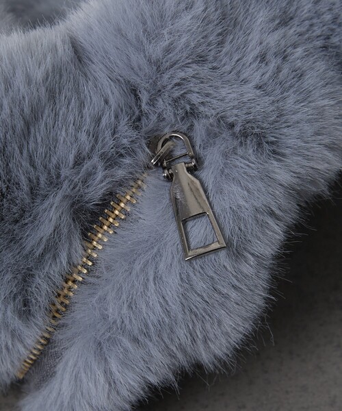 Firsthand(ファーストハンド)の「Firsthand/ファーストハンド Ecofur Handbag / エコファーハンドバッグ/Ecofur Handbag / エコファーハンドバッグ(ハンドバッグ・レディース・ピンク/サックスブルー/ホワイト/ブラウン/マスタード・ONE SIZE)」の11枚目の写真