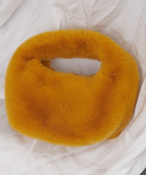 Firsthand(ファーストハンド)の「Firsthand/ファーストハンド Ecofur Handbag / エコファーハンドバッグ/Ecofur Handbag / エコファーハンドバッグ(ハンドバッグ・レディース・ピンク/サックスブルー/ホワイト/ブラウン/マスタード・ONE SIZE)」の13枚目の写真