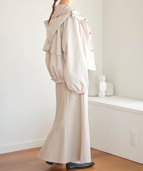 mil（ミル）の「【150㎝前後の小柄さんサイズ】バックフリルマウンテンパーカー【洗える】（マウンテンパーカー・レディース・ピンクベージュ/モカ/グレイッシュベージュ・XS/S）」の19枚目の写真