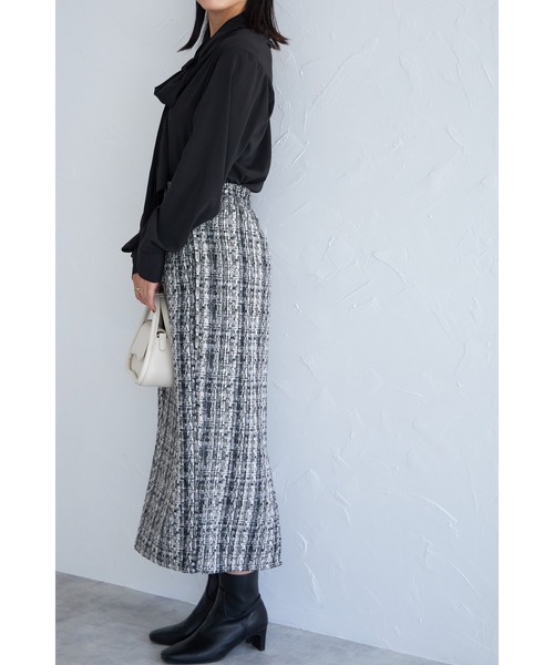 &. NOSTALGIA(アンドドットノスタルジア)の「【ZOZO限定】MIXツイードタイトスカート(スカート・レディース・グレー/ブラック・M)」の4枚目の写真