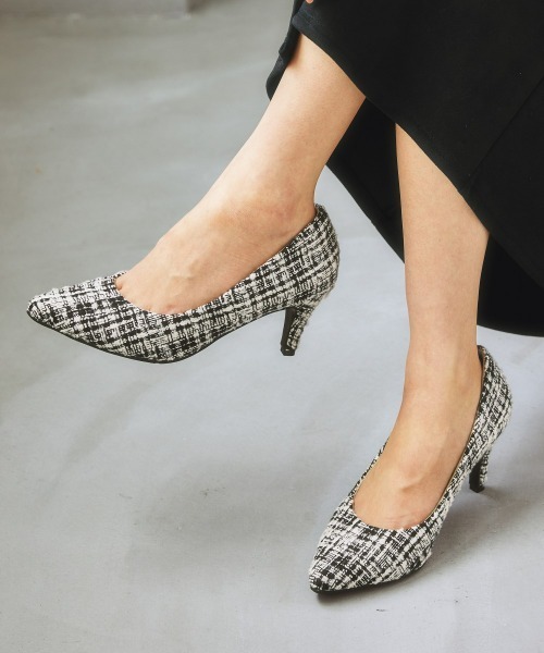 7days Life Styling（セブンデイズライフスタイリング）の「【ぴたっプス】ポインテッドトゥ７ｃｍヒールパンプス（低反発中敷）（ワイズ２Ｅ）（パンプス・レディース・ブラック系その他/ブラック系その他2/ブラック/ライトグレー/グレイッシュベージュ・22.5cm/23.0cm/23.5cm/24.0cm/24.5cm）」の3枚目の写真