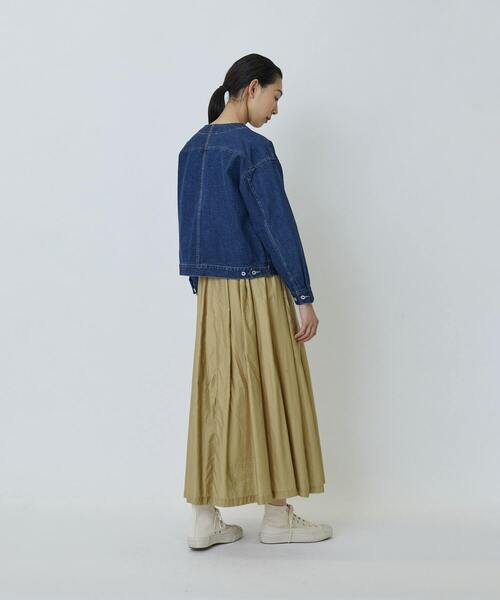 LOISIR(ロワズィール)の「デニムノーカラージャケット(ノーカラージャケット・レディース・ダークインディゴブルー/ライトインディゴブルー・FREE)」の19枚目の写真