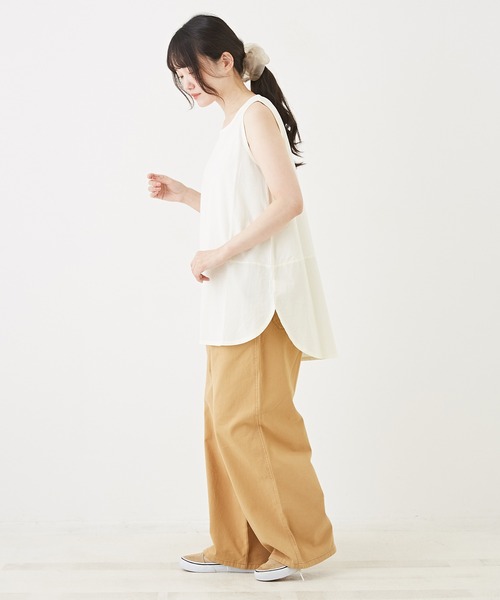 CUBE SUGAR(キューブシュガー)の「無地SZ天竺カットソー裾切替タンクトップ(タンクトップ・レディース・ブラック/トップグレー/ホワイト/ホワイト系その他/ホワイト×ブルー・M)」の22枚目の写真