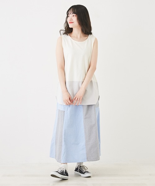 CUBE SUGAR(キューブシュガー)の「無地SZ天竺カットソー裾切替タンクトップ(タンクトップ・レディース・ブラック/トップグレー/ホワイト/ホワイト系その他/ホワイト×ブルー・M)」の6枚目の写真