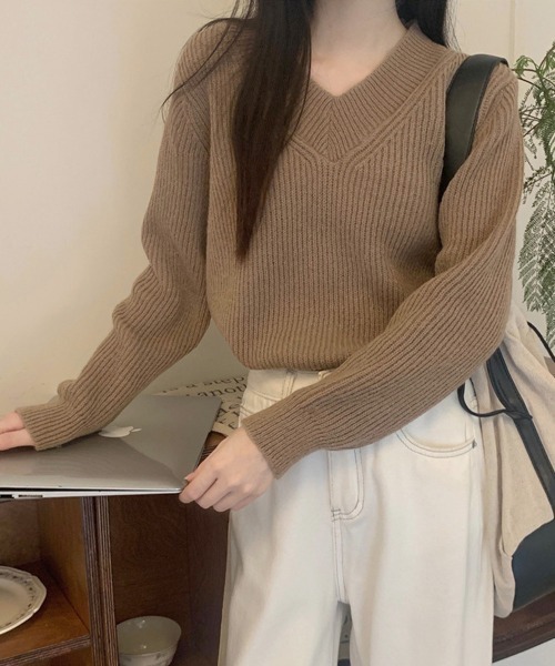 Miniministore(ミニミニストア)の「ニットトップス レディース 無地Vネック(ニット/セーター・レディース・ホワイト/ダークグレー/ライトブラウン/グレー・FREE)」の4枚目の写真