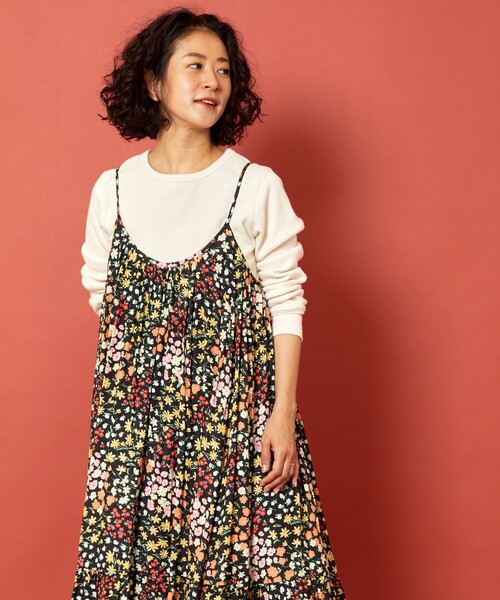 Freada(フリーダ)の「Freada/フリーダ レーヨンプリントキャミワンピース(ワンピース・レディース・ブラック/レッド・ONE SIZE)」の11枚目の写真